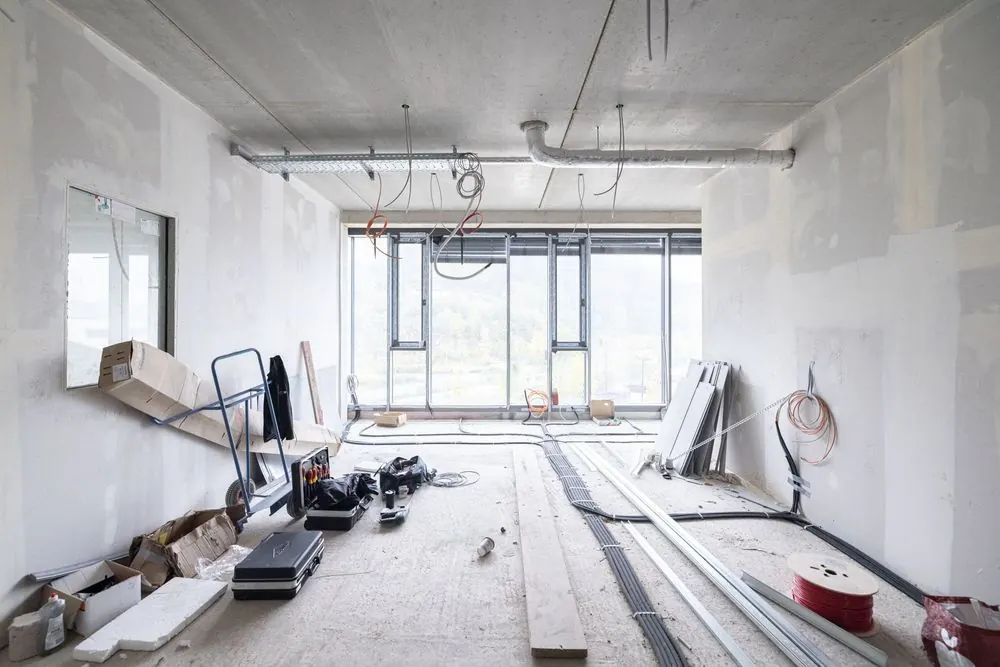Construction Site 2 – Construction documentation of a commercial building: shell, interior f