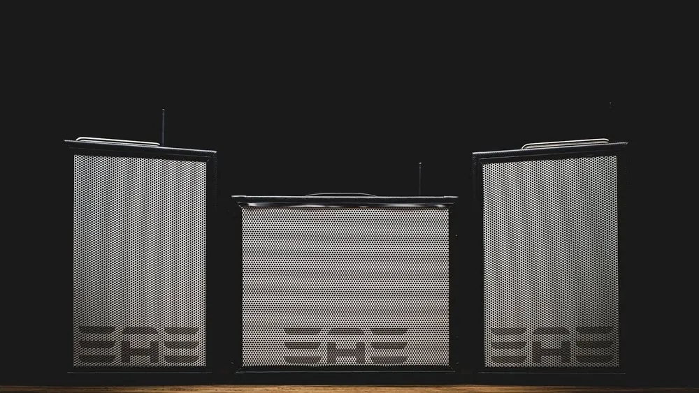Elite Acoustics 6 – Produkt- und Lifestylefotografie für Akustik-Verstärker: Details, Stud
