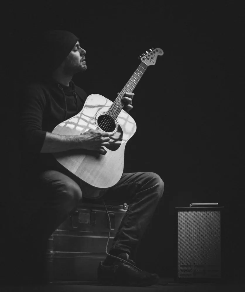Elite Acoustics 10 – Produkt- und Lifestylefotografie für Akustik-Verstärker: Details, Stud