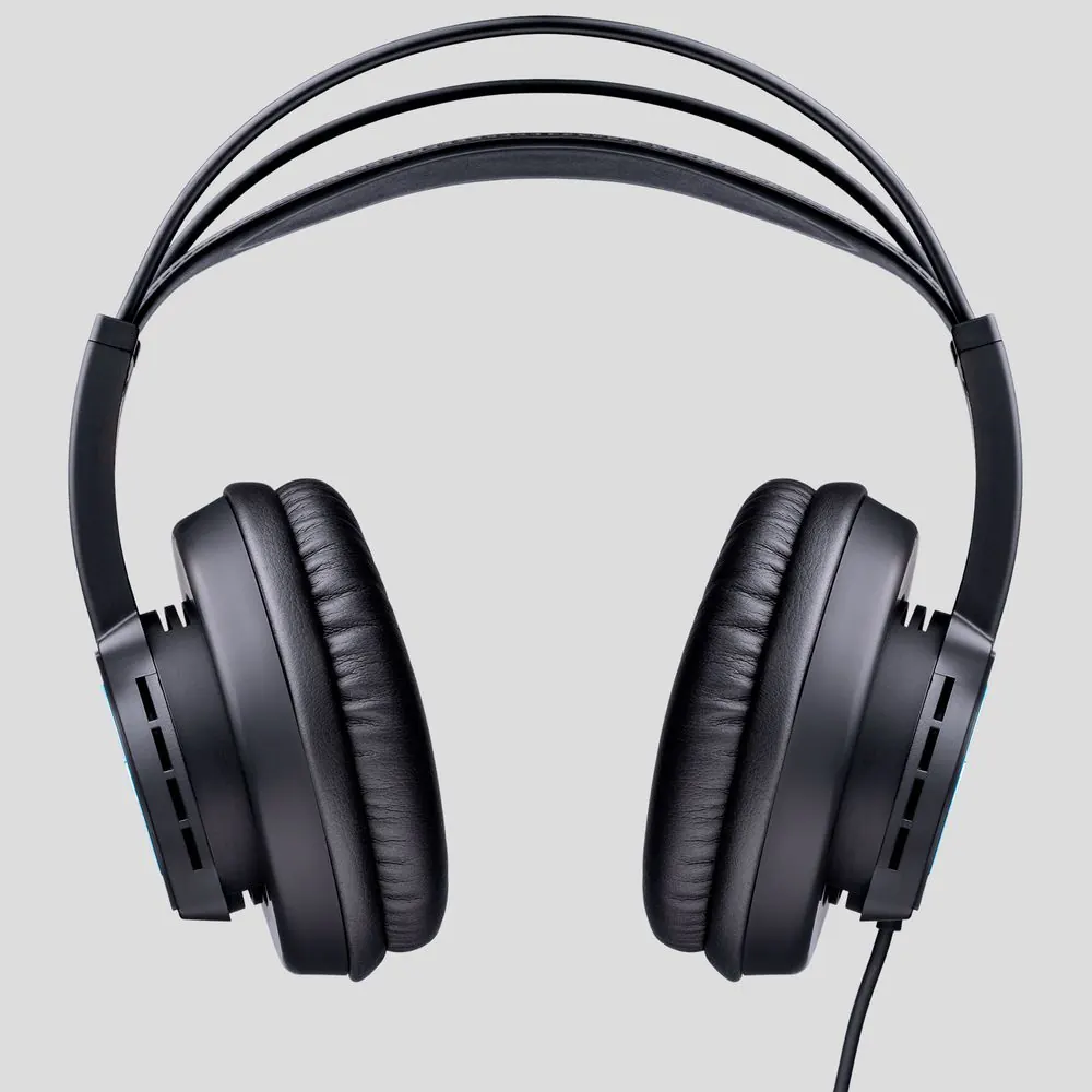 Headphones 9 – Produktfotografie für Studiokopfhörer auf Schwarz und Grau.