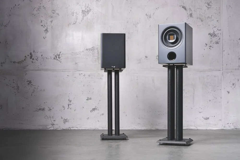HiFi Speaker 2 – Produktfotografie für Lautsprecher: Studioaufnahmen auf Schwarz und In