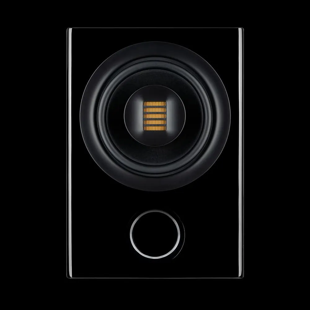 HiFi Speaker 9 – Produktfotografie für Lautsprecher: Studioaufnahmen auf Schwarz und In