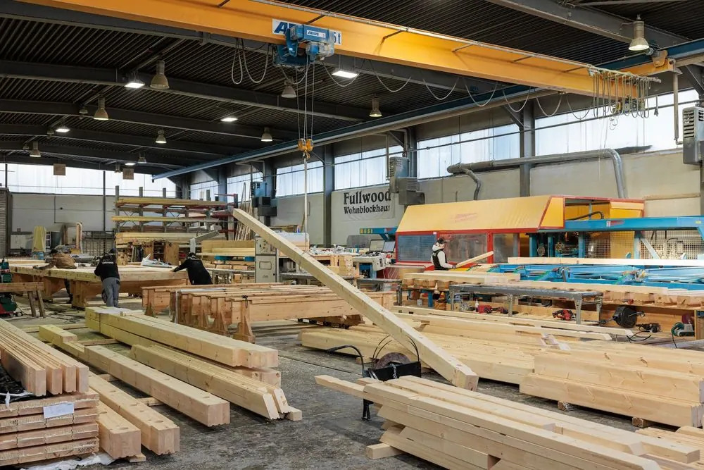 Holzwerk 2 – Industriefotografie in der Holzbau-Produktion: Abbund, Halle und Handw