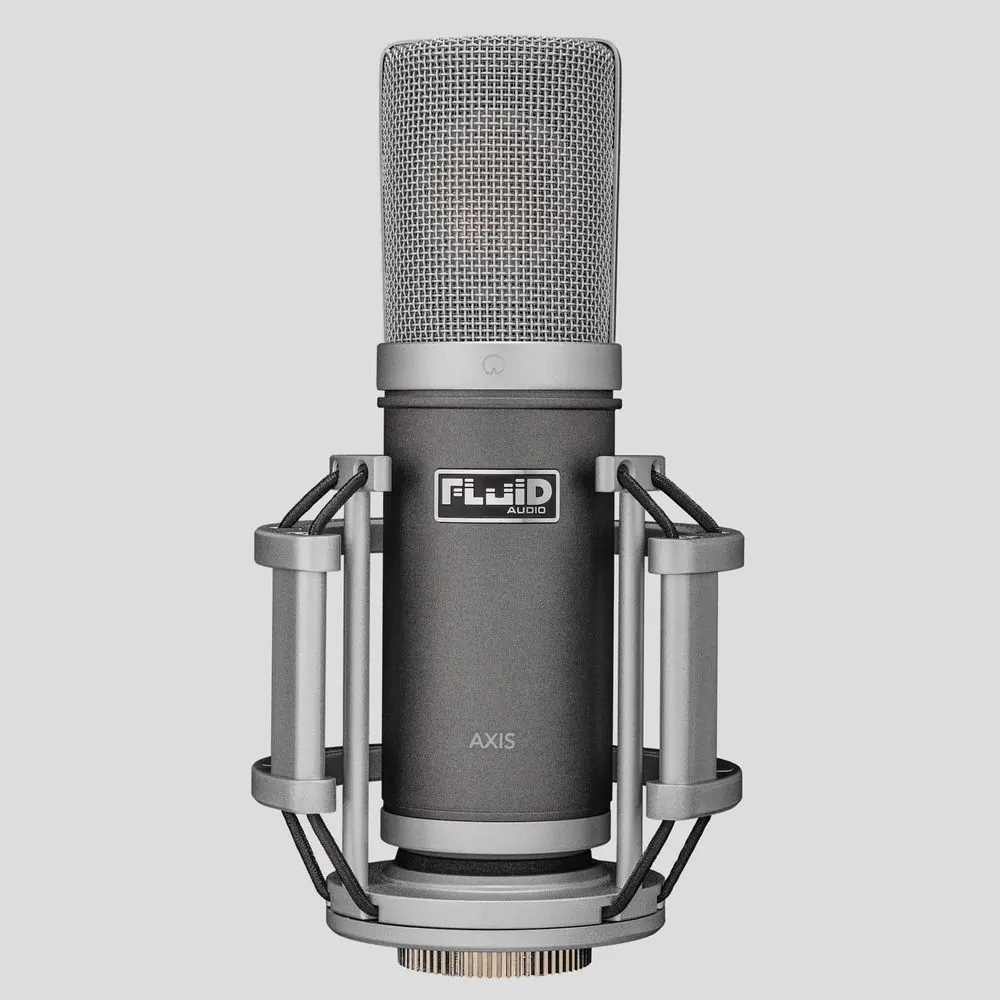 Microphone 5 – Freisteller und Studioaufnahmen eines Großmembran-Mikrofons mit Zubehö